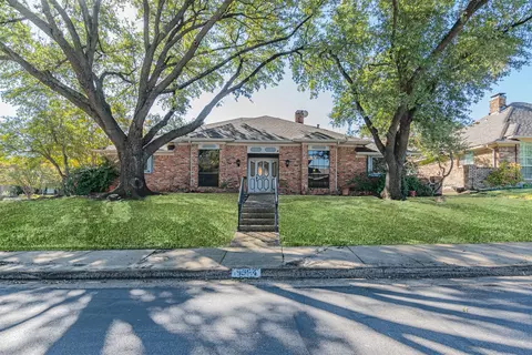 9064 Maple Glen Dr, Dallas, TX 75231