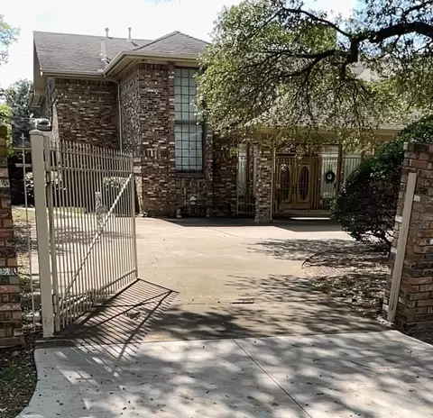 5934 Mcshann Rd, Dallas, TX 75230