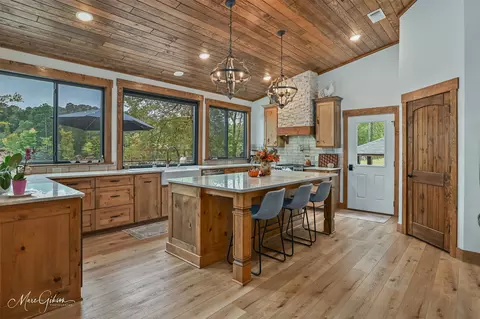 Kitchen - 335 Coleman Loop, Homer, LA 71040 photo 2 of 5