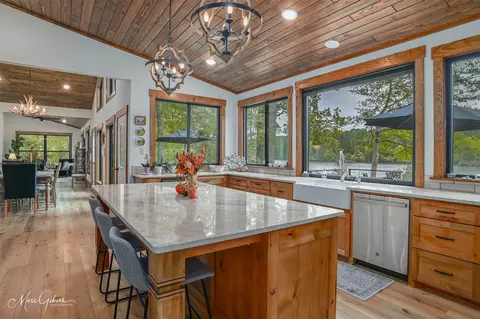 Kitchen - 335 Coleman Loop, Homer, LA 71040 photo 3 of 5