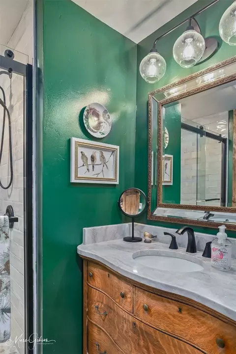 Bath - 335 Coleman Loop, Homer, LA 71040 photo 3 of 6