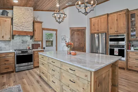 Kitchen - 335 Coleman Loop, Homer, LA 71040 photo 5 of 5