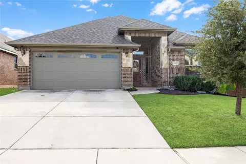 3940 Hollow Lake Rd, Roanoke, TX 76262