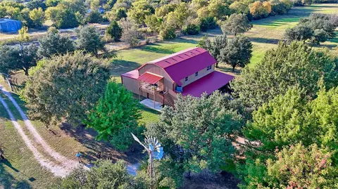 Other - 712 Front St, Sunset, TX 76270 photo 3 of 12
