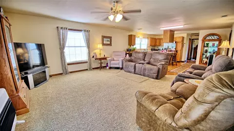 Living - 712 Front St, Sunset, TX 76270 photo 1 of 1