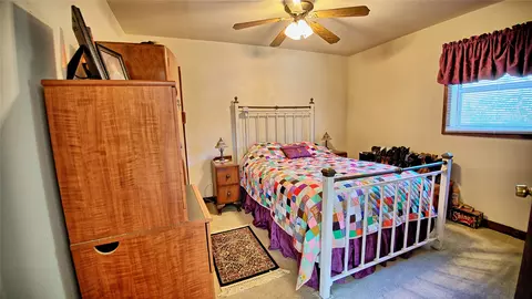 Bedroom - 712 Front St, Sunset, TX 76270 photo 3 of 3
