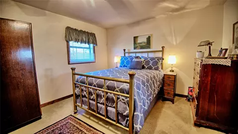 Bedroom - 712 Front St, Sunset, TX 76270 photo 2 of 3