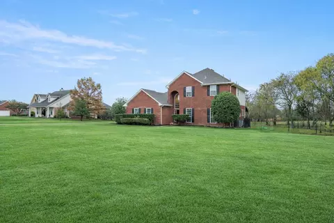 1915 Thornberry Dr, Melissa, TX 75454