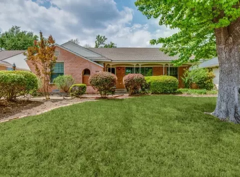 6225 Berryhill St, Dallas, TX 75231