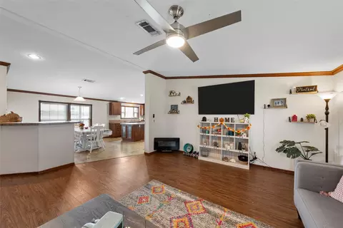 1281 Petit, Waco, TX 76708 photo 4