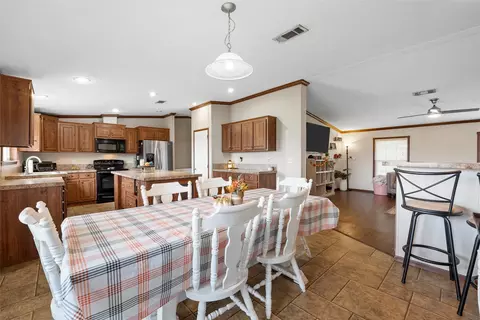 1281 Petit, Waco, TX 76708 photo 7