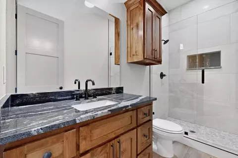 Bath - 651 Alondrita St, Leonard, TX 75452 photo 4 of 5