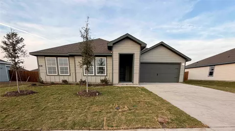 404 American Elm Dr, Josephine, TX 75173