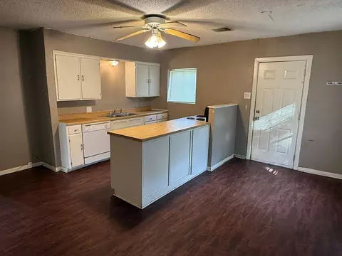 Kitchen - 4216 Knoll Dr, Waco, TX 76708 photo 1 of 1