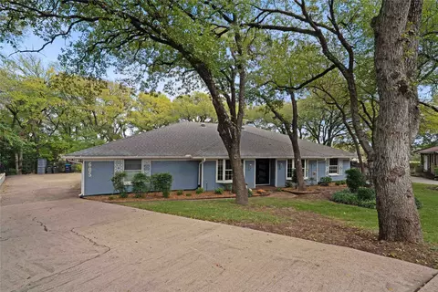 605 Highwoods Trl, Fort Worth, TX 76112