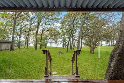 1449 Riverside Dr, Quinlan, TX 75474