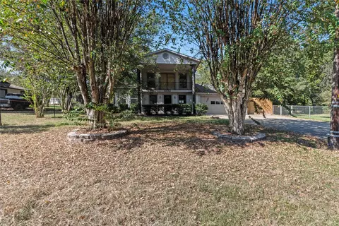 5132 Skyline Dr, Chandler, TX 75758