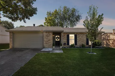 620 Roaming Road Dr, Allen, TX 75002