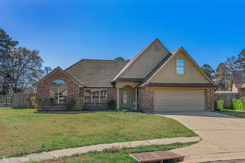 155 Lola Cir, Benton, LA 71006