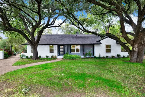 812 Belt Line Cv, Richardson, TX 75080