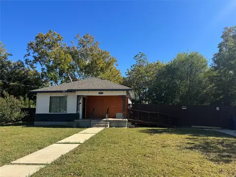 4301 Rosehill Rd, Garland, TX 75043