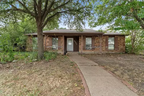 5621 Truitt St, The Colony, TX 75056