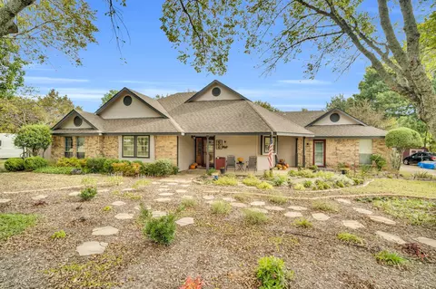 606 Buckboard St, Ovilla, TX 75154