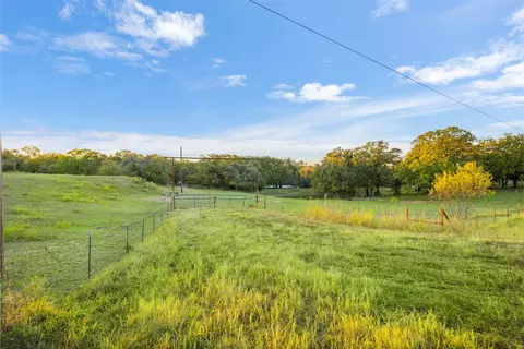 199 Cheyenne Trl, Springtown, TX 76082