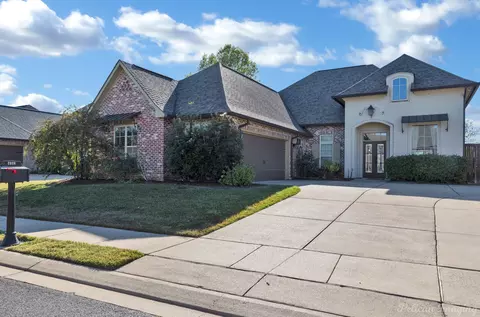 2828 Caribbean Cv, Shreveport, LA 71105