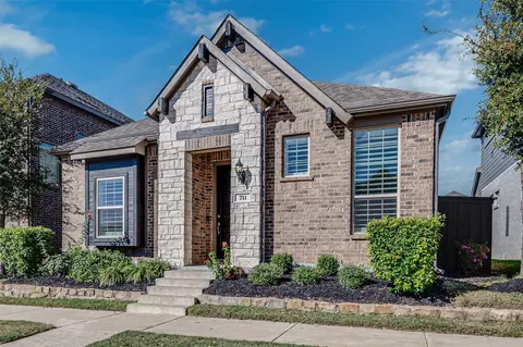 711 Waterbrook Pkwy, Argyle, TX 76226