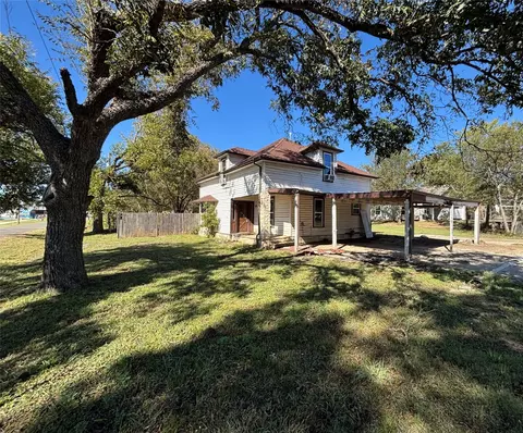 207 E 3rd St, Maypearl, TX 76064