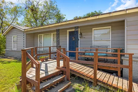 Exterior - 4208 N 22nd St, Waco, TX 76708 photo 4 of 12