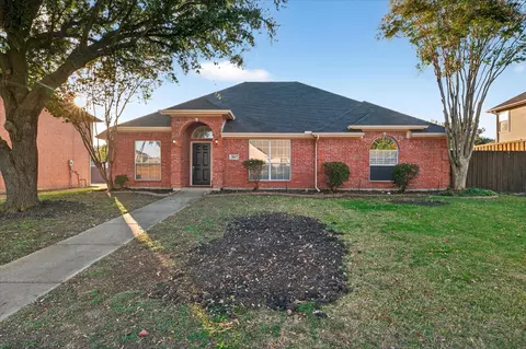 3807 Farmington Dr, Richardson, TX 75082