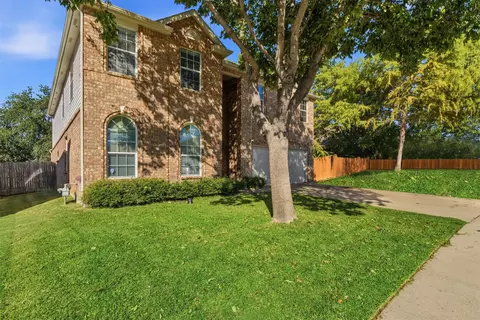 5325 Sonoma Dr, Fort Worth, TX 76244