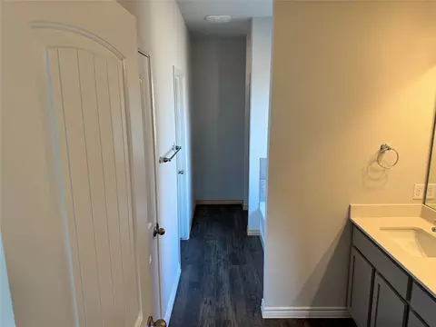 Entry Way - 10315 Saddle Creek Rd, Waco, TX 76708 photo 3 of 3