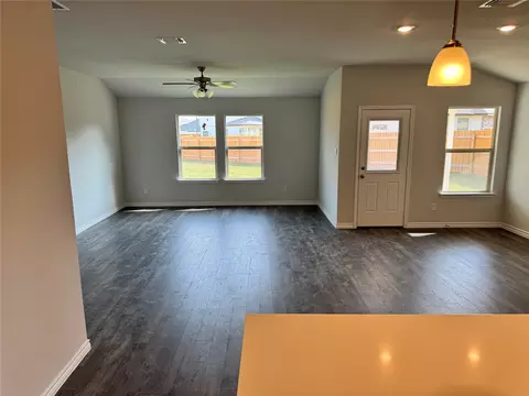 Living - 10315 Saddle Creek Rd, Waco, TX 76708 photo 1 of 1