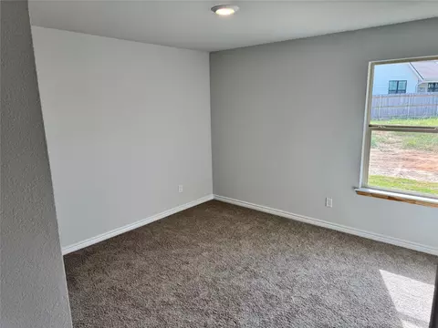 Bedroom - 10315 Saddle Creek Rd, Waco, TX 76708 photo 2 of 4