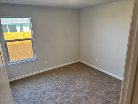 Bedroom - 10315 Saddle Creek Rd, Waco, TX 76708 photo 3 of 4