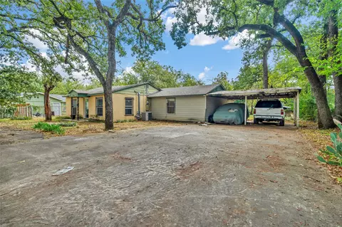 3904 Martin St, Fort Worth, TX 76119
