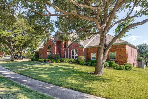 2000 San Michael Dr, Carrollton, TX 75006