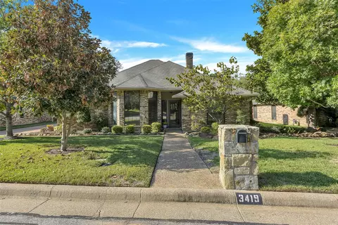 3419 Jerry Ln, Arlington, TX 76017