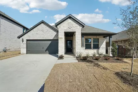 2215 Mustang Way, Seagoville, TX 75159