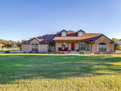 8508 Timbercrest Dr S, Burleson, TX 76028