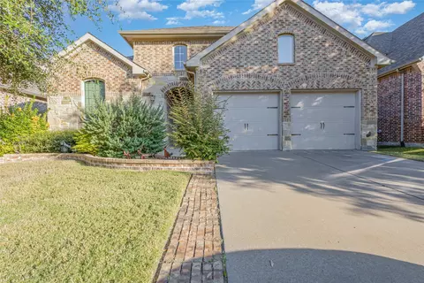1030 Finsbury Ln, Forney, TX 75126