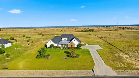 2049 Eagles Ridge Dr, Weatherford, TX 76087