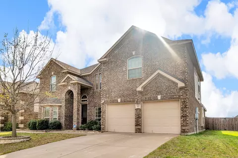 922 Christopher Dr, Cedar Hill, TX 75104
