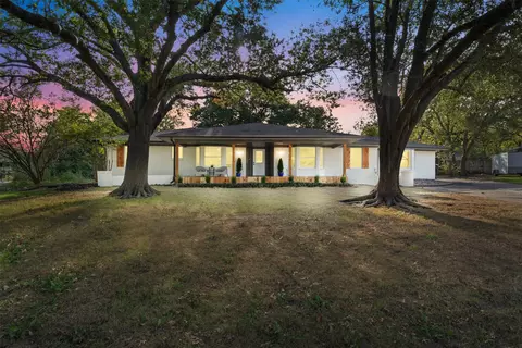 1008 Western Hills Dr, Sherman, TX 75092