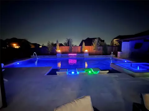 Exterior - 2091 Windomere Dr, Prosper, TX 75078 photo 6 of 9