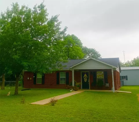 105 N 6th St E, Dawson, TX 76639