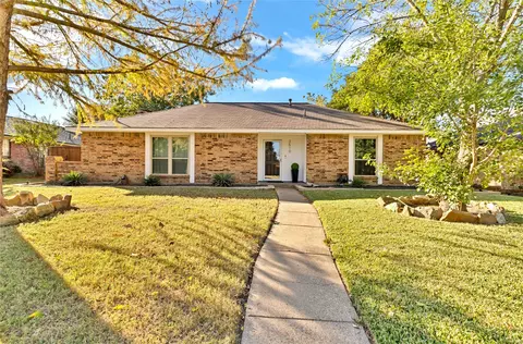 3510 Malinda Ln, Rowlett, TX 75088